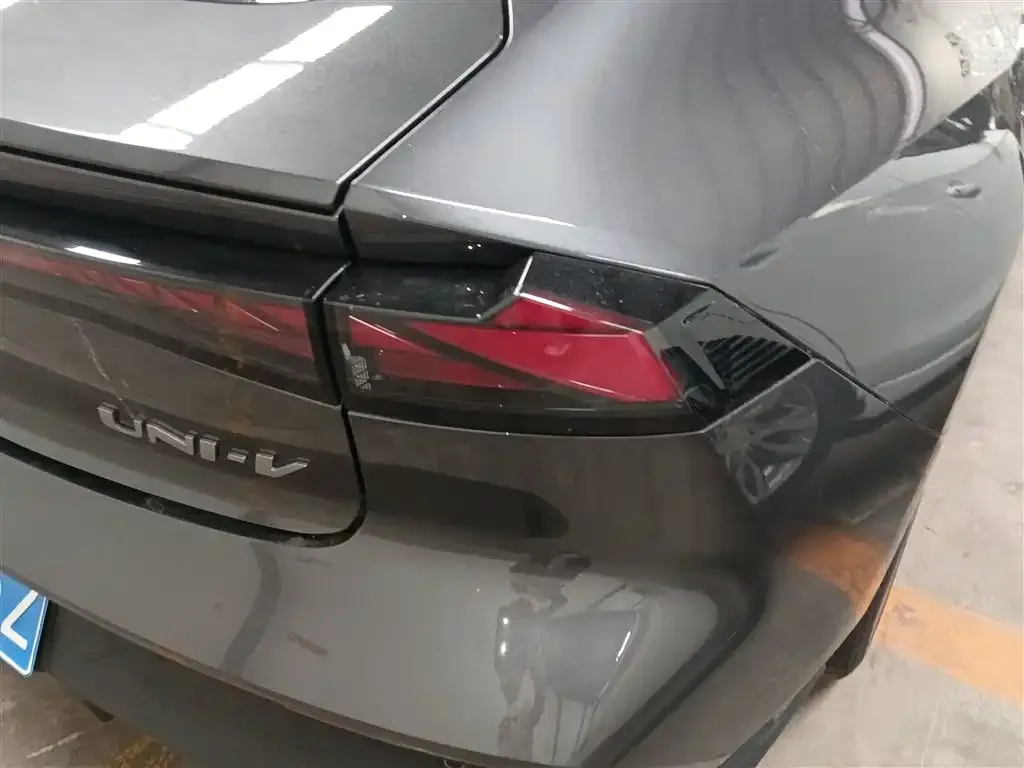 Changan UNI-V 2024 из CN, фото 8