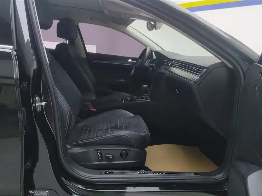 Volkswagen Magotan 2021 из CN, фото 8