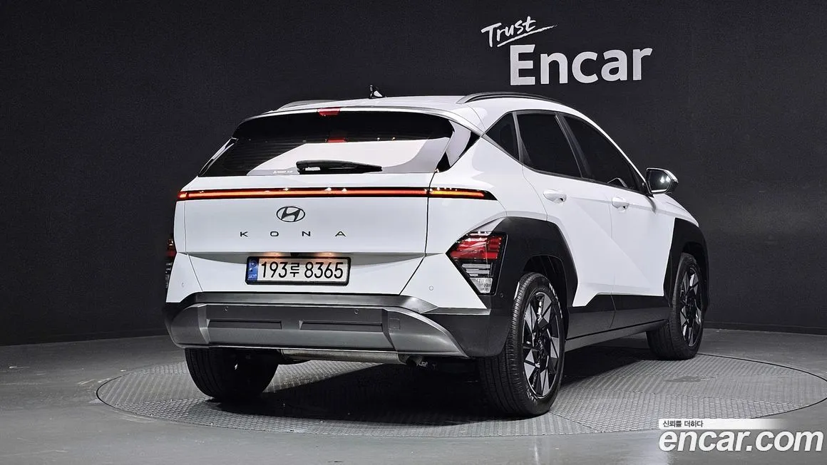 Hyundai Kona 2023 из KR, фото 2