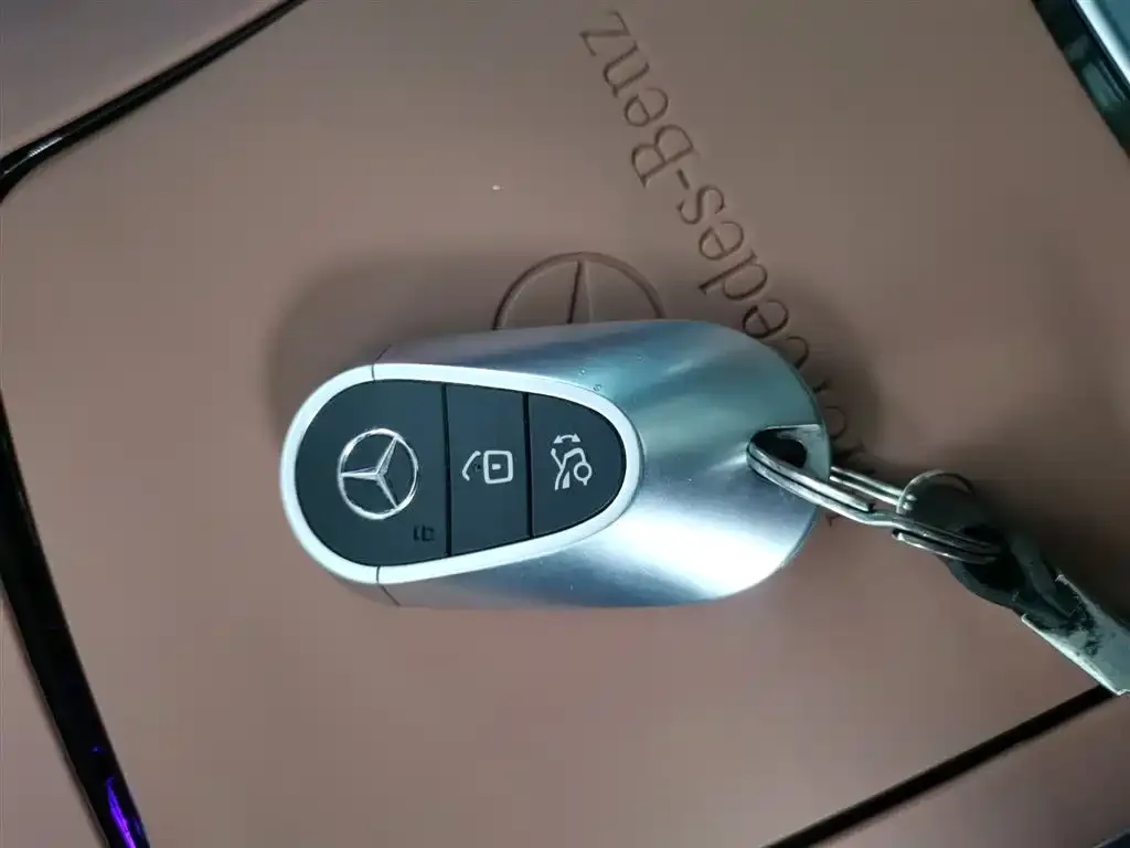 Mercedes-Benz C-Class 2024 из CN, фото 9