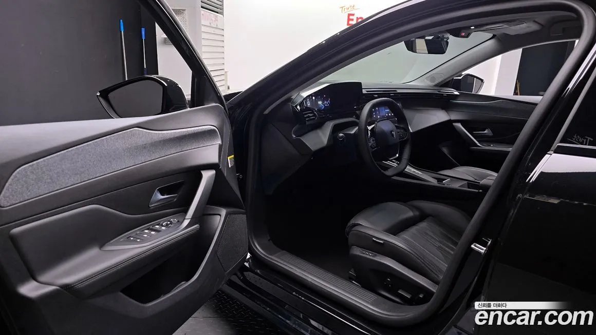 Peugeot 308 2023 из KR, фото 10