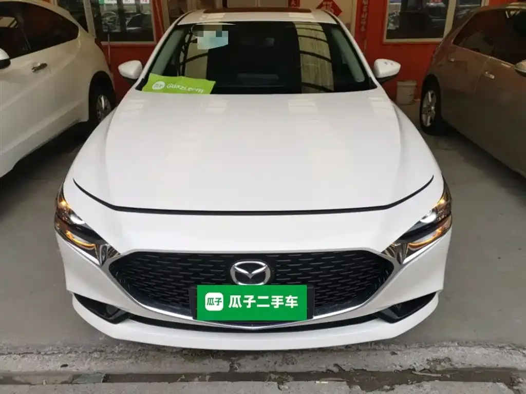 Mazda 3 Axela 2021 из CN, фото 3