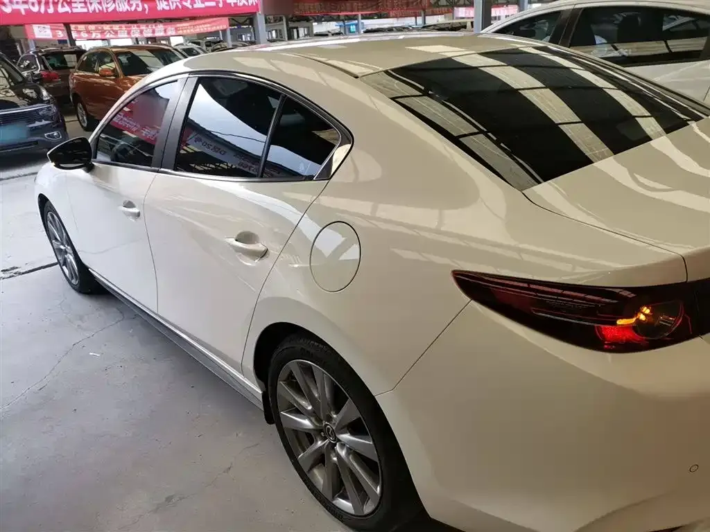 Mazda 3 Axela 2021 из CN, фото 5