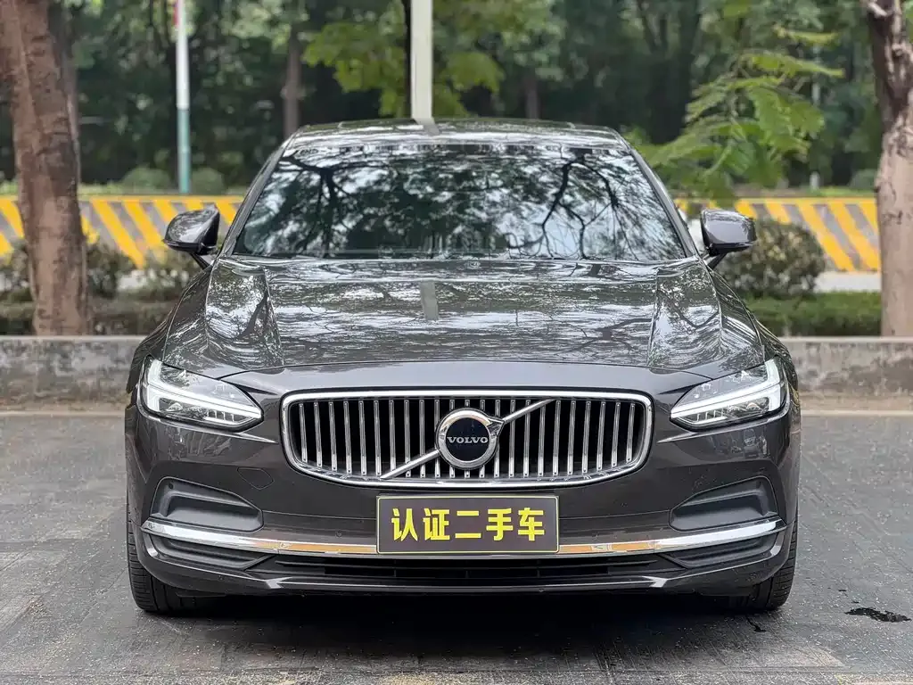 Volvo S90 2023 из CN, фото 2