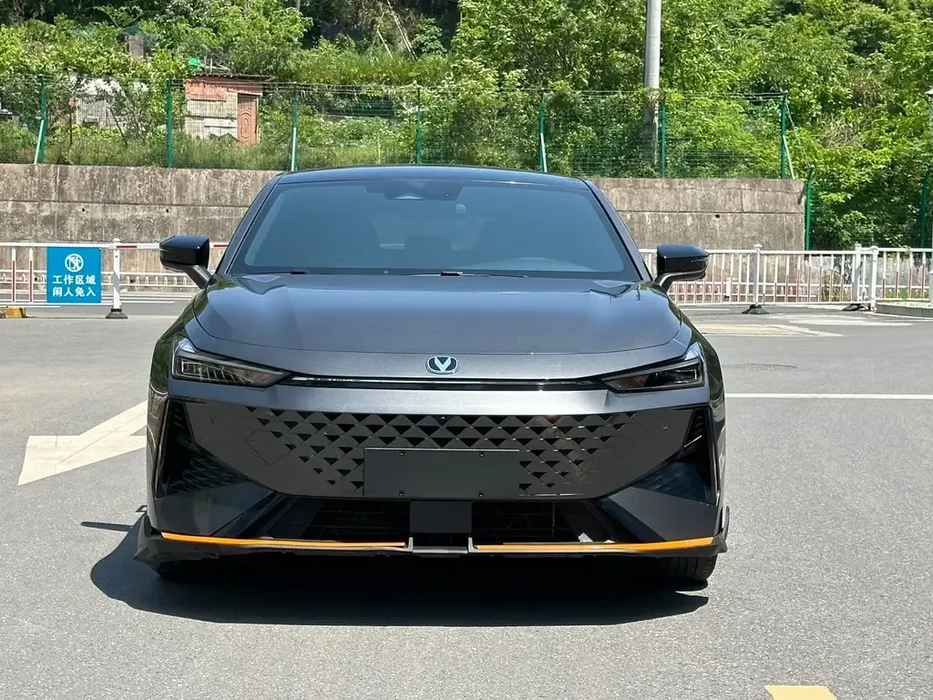 Changan UNI-V 2025 из CN, фото 2