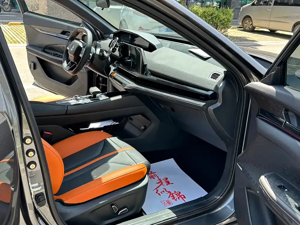 Changan UNI-V 2025 из CN, фото 6