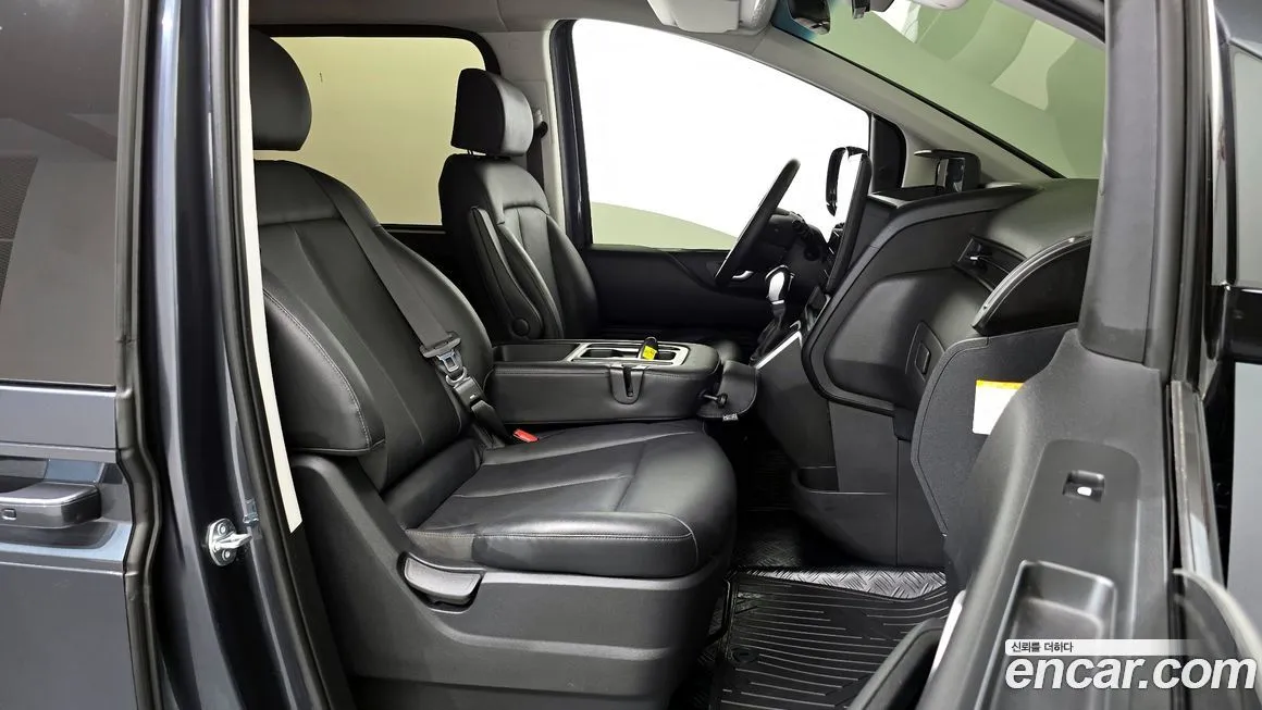 Hyundai Staria 2025 из KR, фото 10