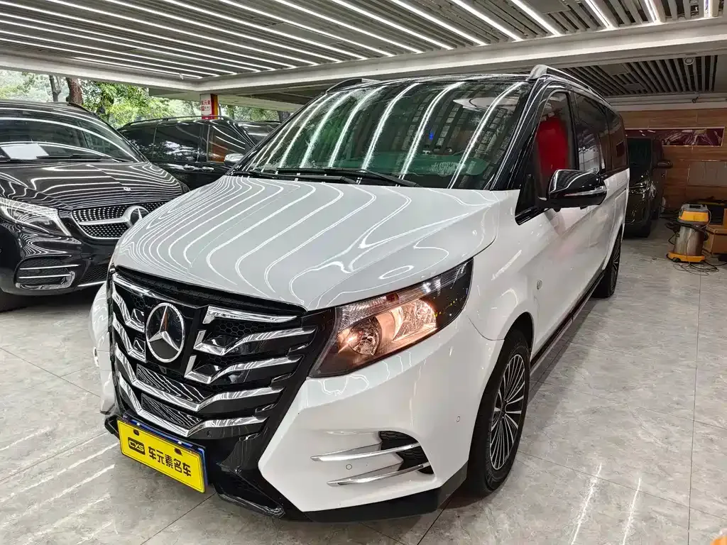 Mercedes-Benz Vito — фото 1