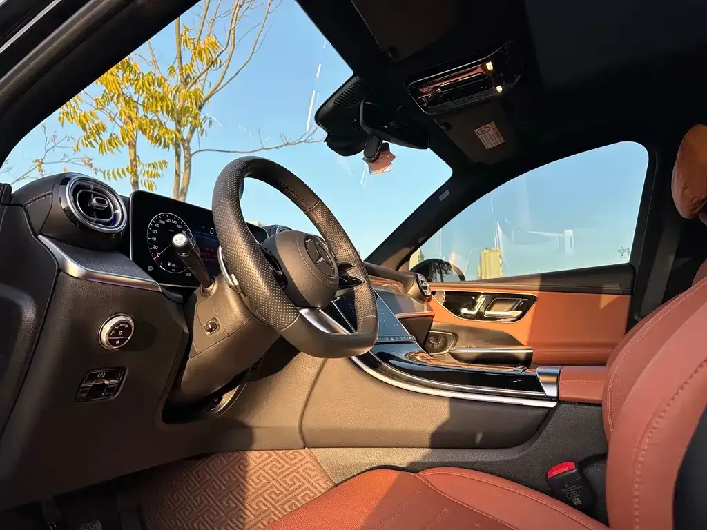 Mercedes-Benz GLC 2024 из CN, фото 3