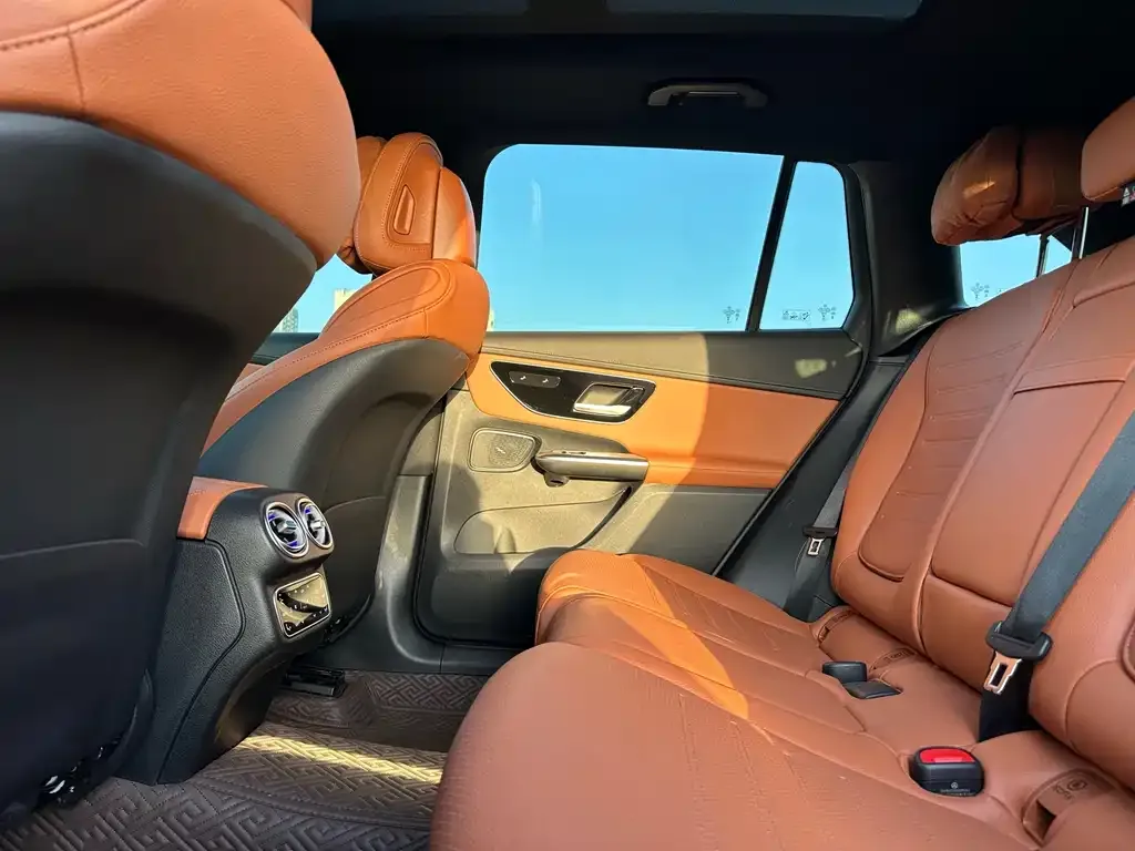 Mercedes-Benz GLC 2024 из CN, фото 8