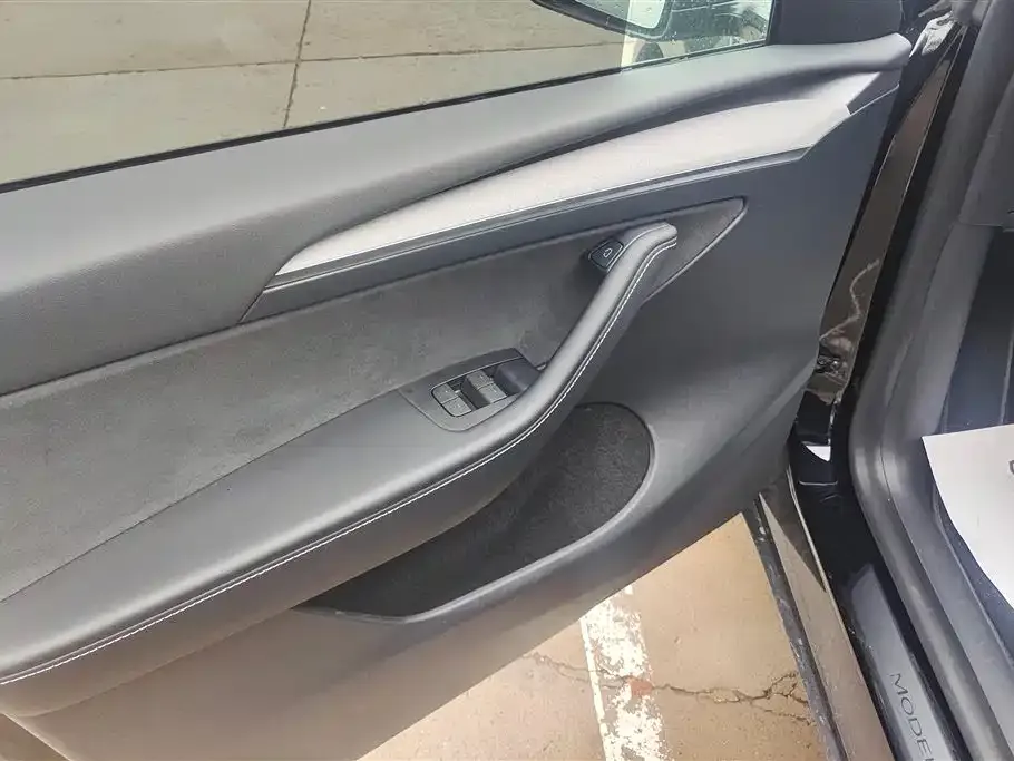 Tesla Model Y 2024 из CN, фото 7