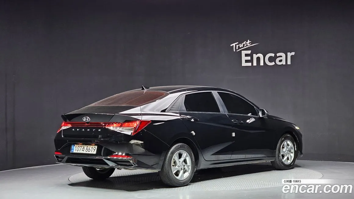 Hyundai AVANTE — фото 2