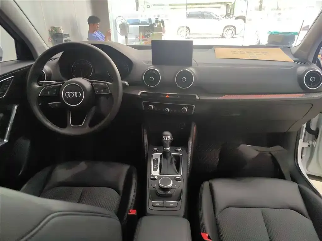 Audi Q2L 2021 из CN, фото 10
