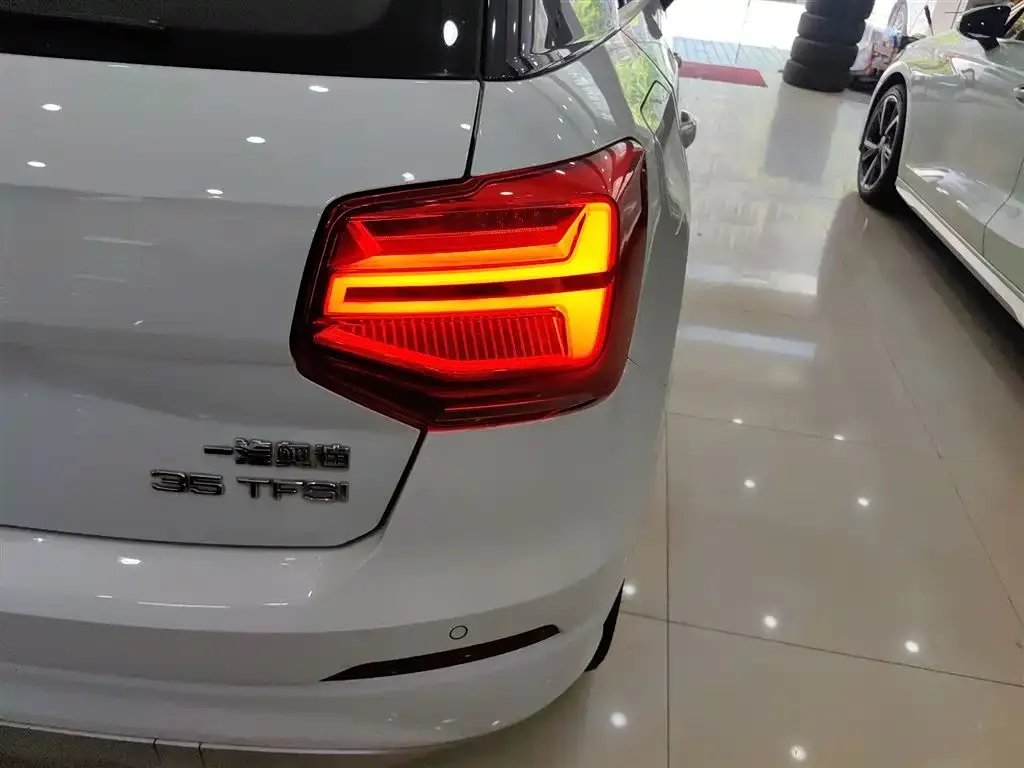 Audi Q2L 2021 из CN, фото 8