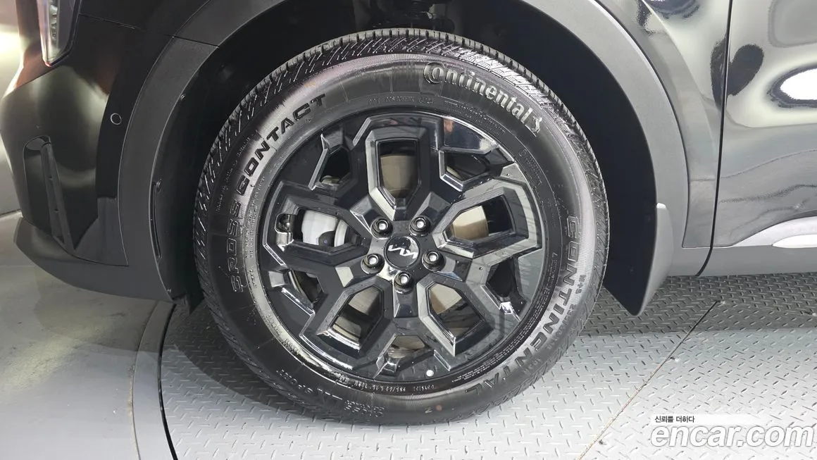 Kia Sorento — фото 5