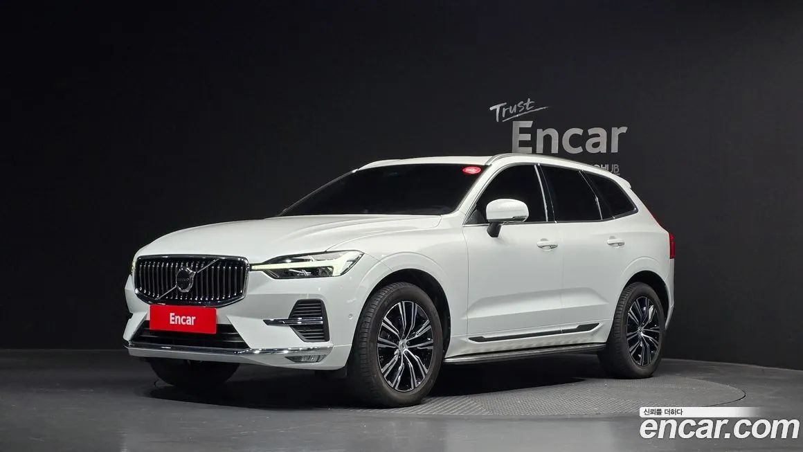 Volvo XC60 — фото 1