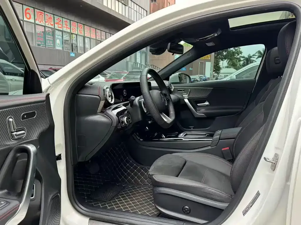 Mercedes-Benz A-Class 2025 из CN, фото 4