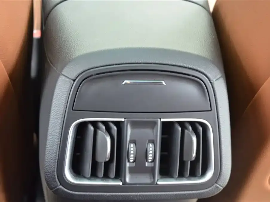 Maserati Levante 2022 из CN, фото 10