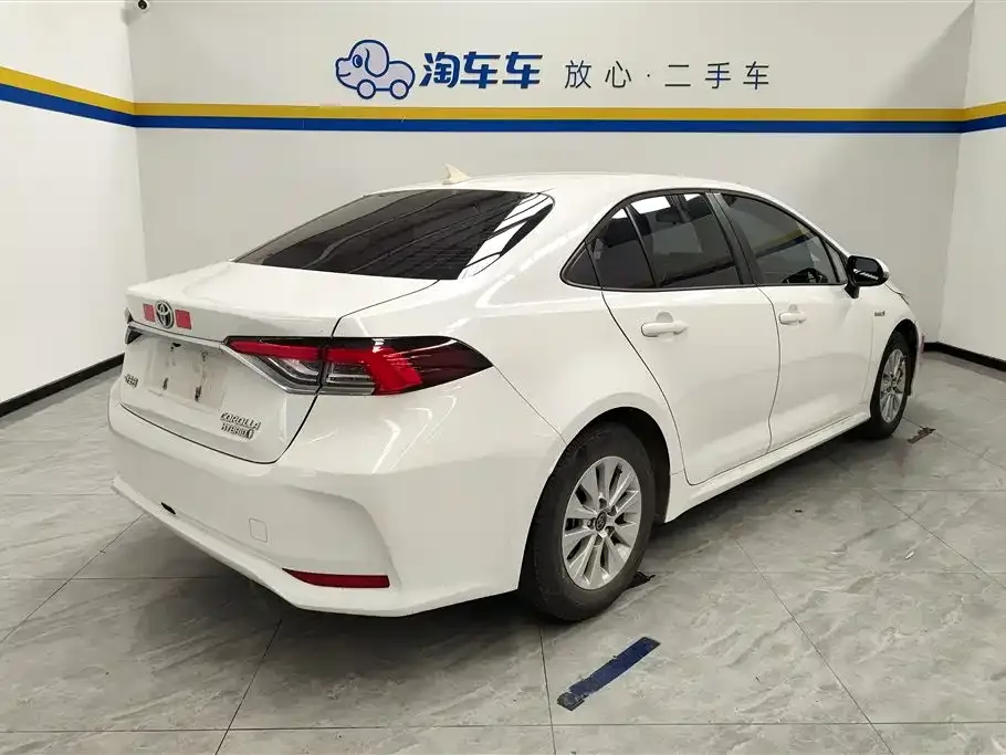 Toyota Corolla 2023 из CN, фото 3
