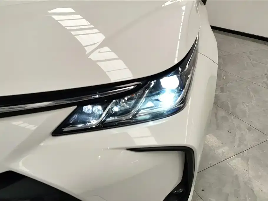 Toyota Corolla 2023 из CN, фото 5