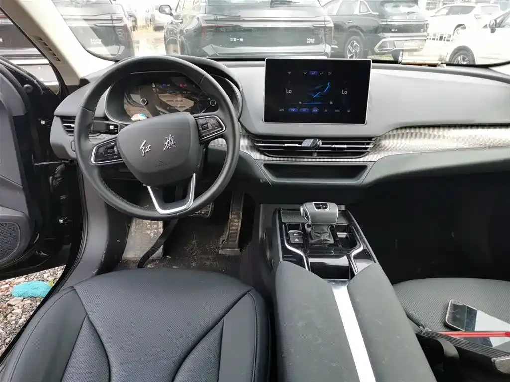 Hongqi E-QM5 2024 из CN, фото 10