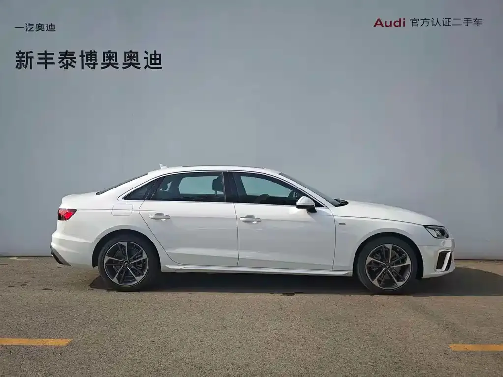 Audi A4L 2025 из CN, фото 4