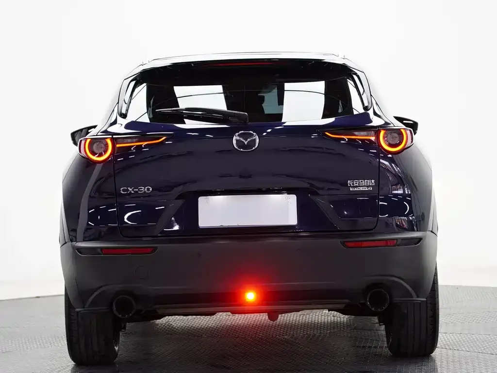 Mazda CX-30 — фото 4