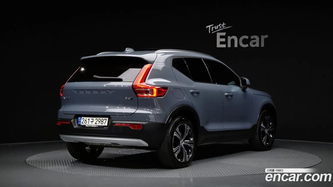 Volvo XC40 — фото 2