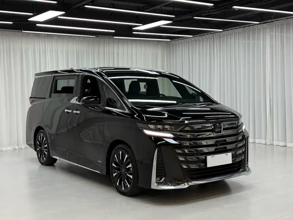 Toyota Vellfire — фото 2