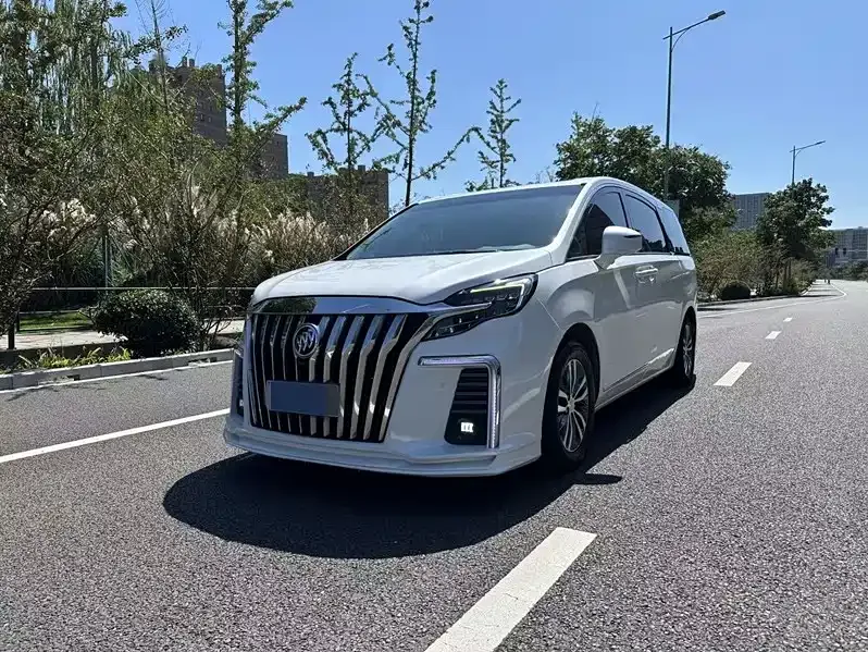 Buick GL8 2022 из CN, фото 1