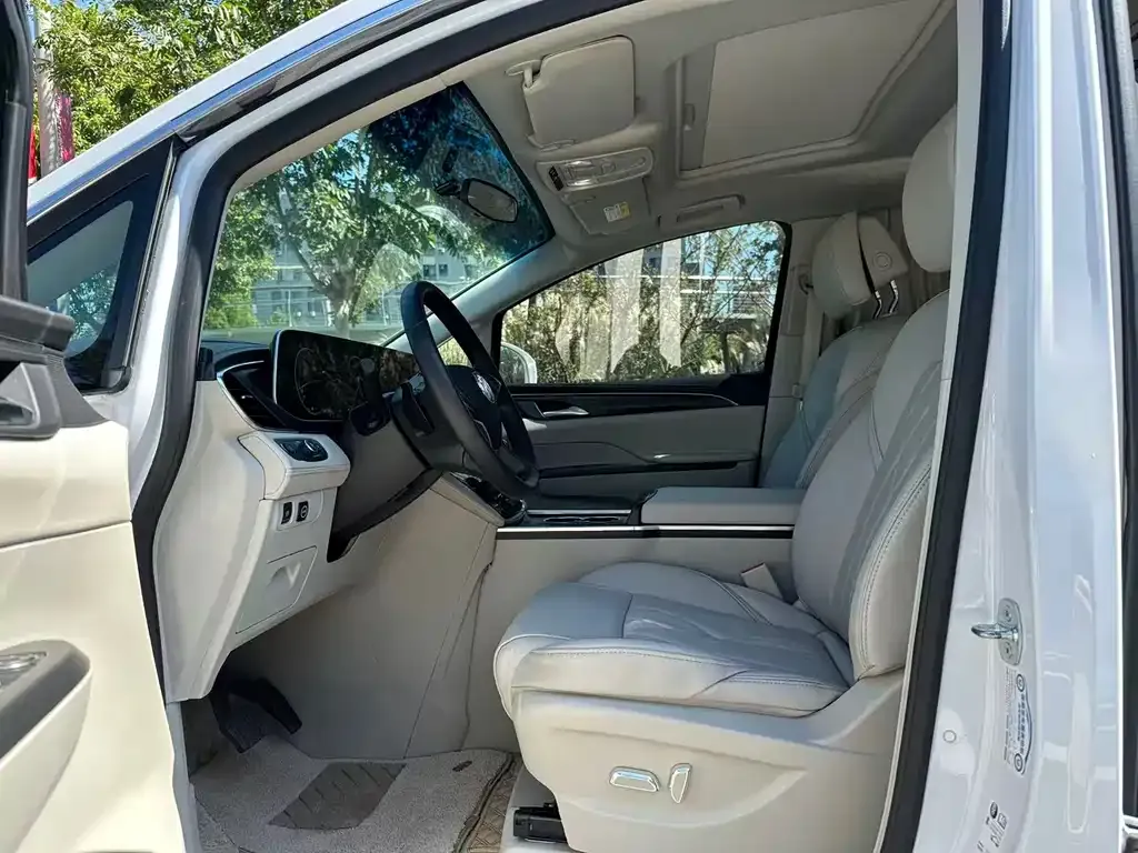 Buick GL8 2022 из CN, фото 4