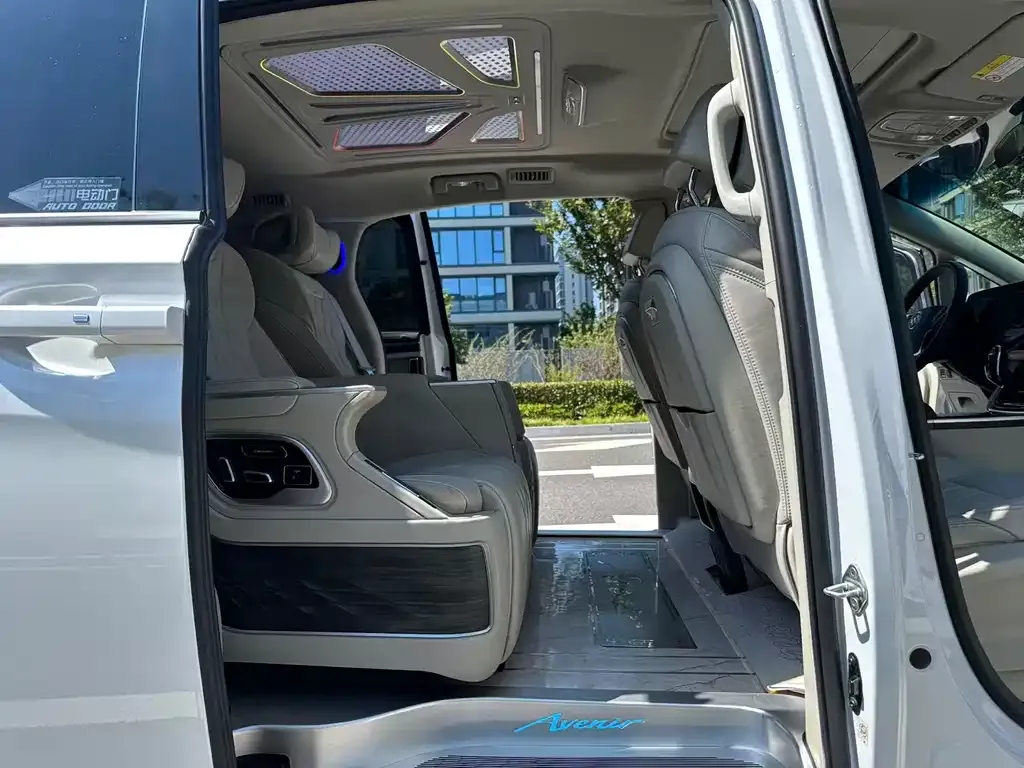 Buick GL8 2022 из CN, фото 9