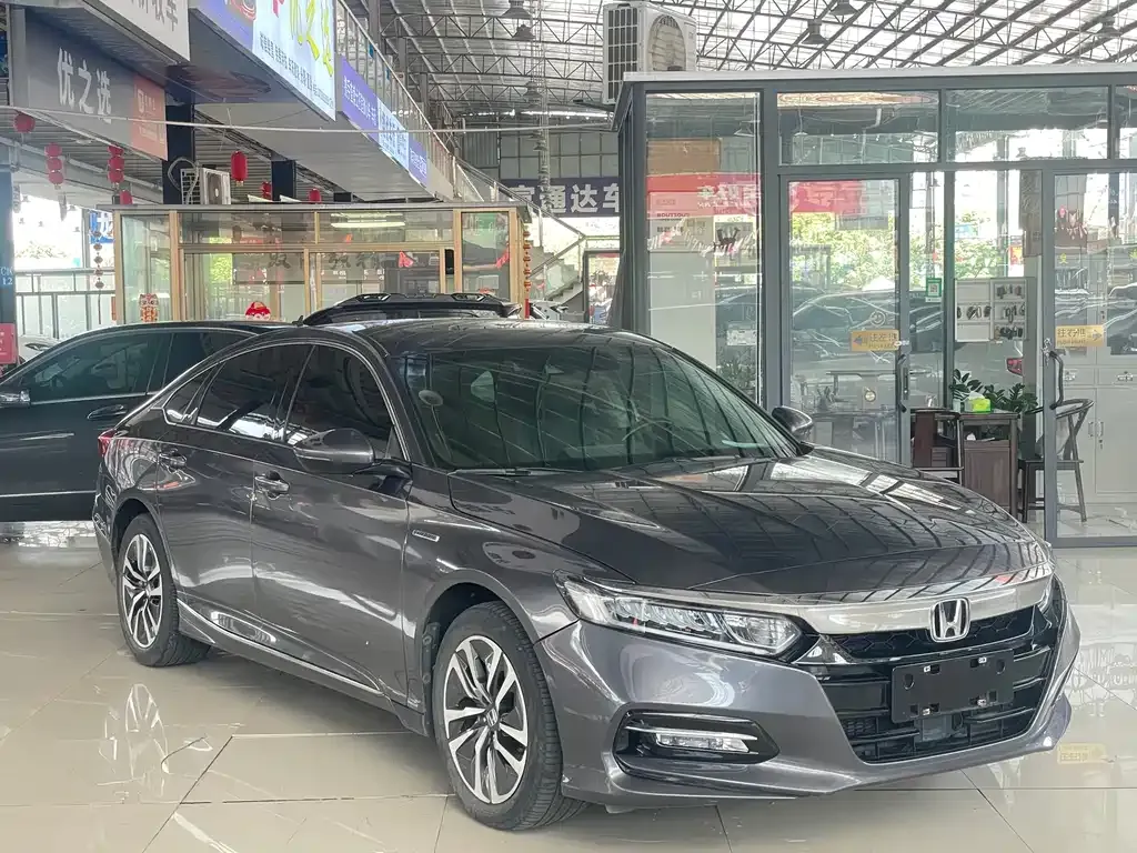 Honda Accord — фото 3