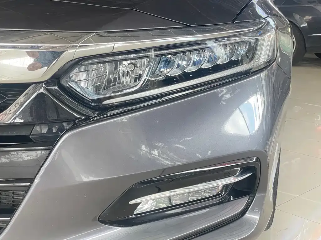 Honda Accord — фото 4