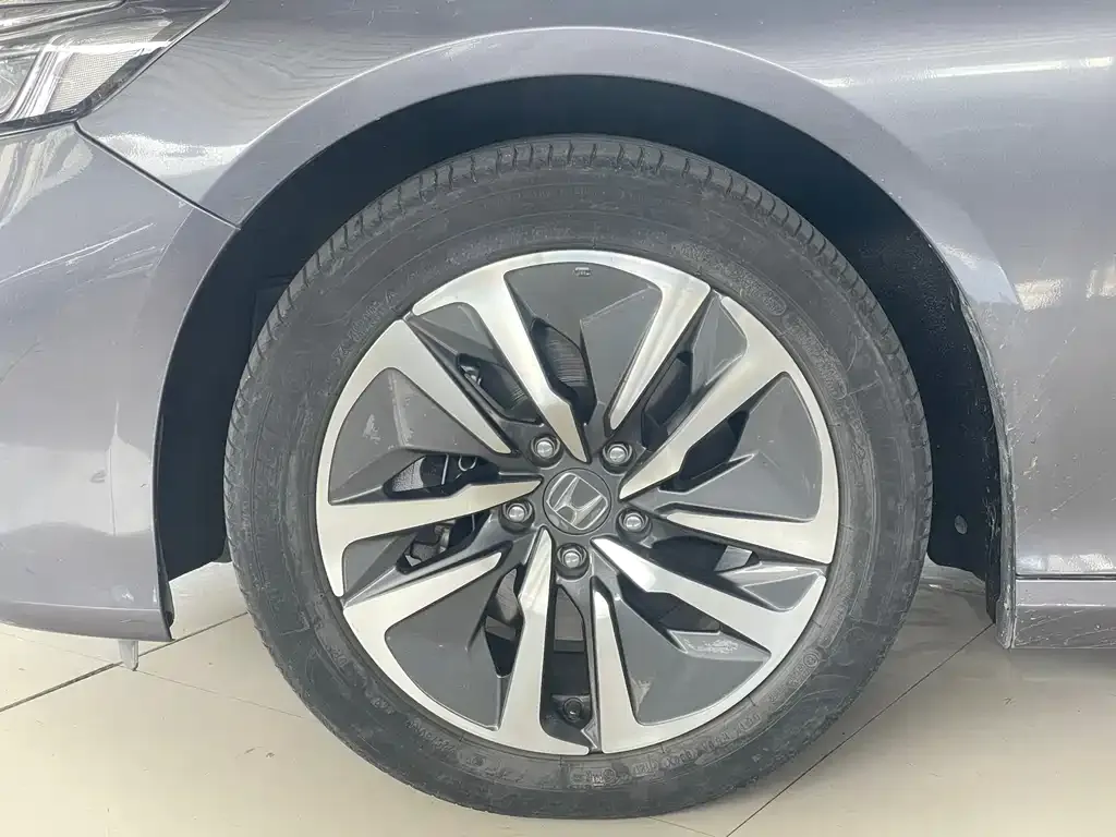 Honda Accord — фото 6
