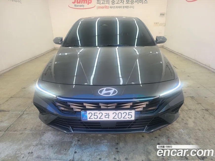 Hyundai AVANTE — фото 1