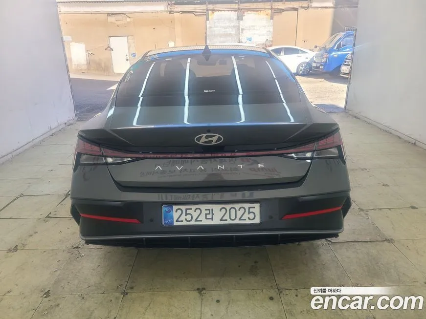 Hyundai AVANTE — фото 3