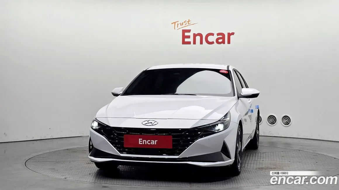 Hyundai AVANTE — фото 3