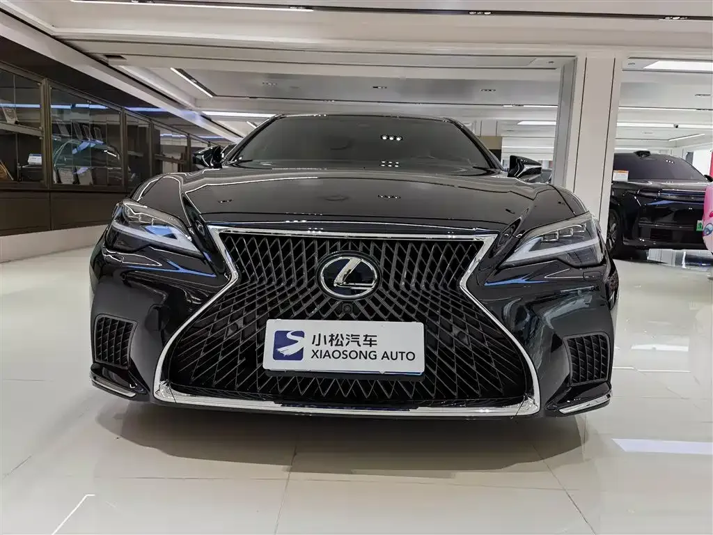Lexus LS 2023 из CN, фото 2