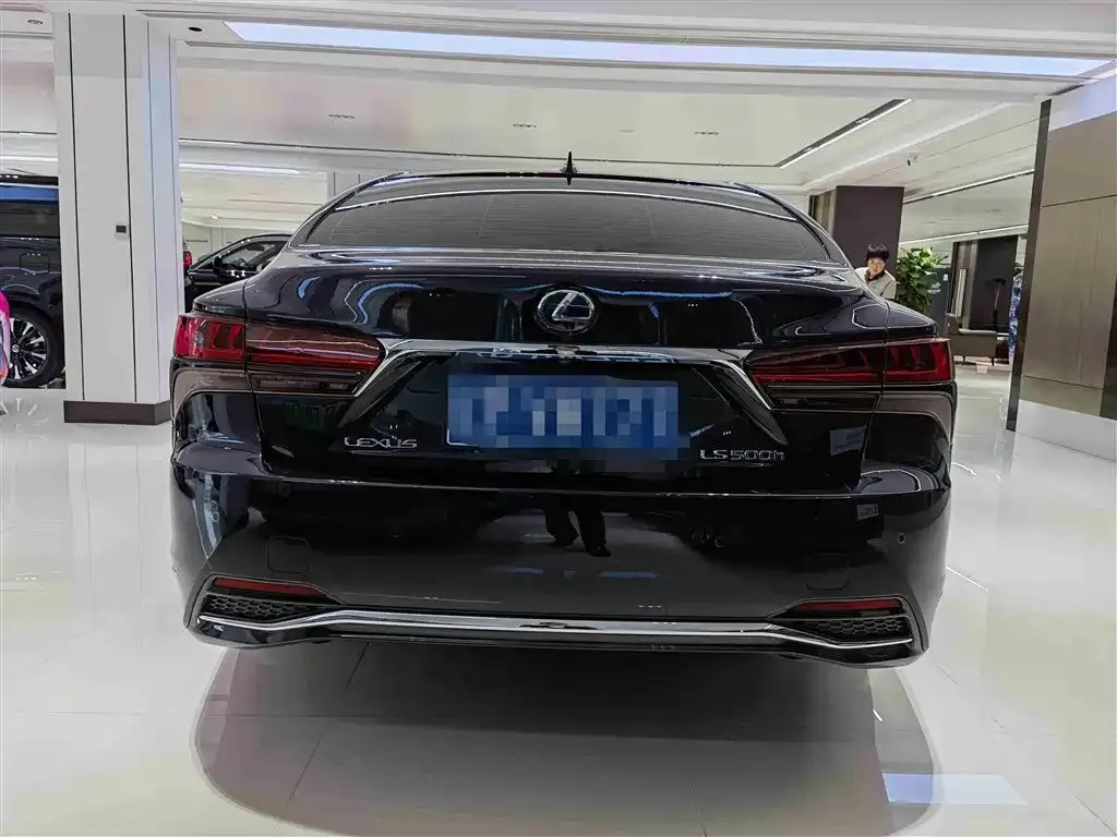 Lexus LS 2023 из CN, фото 3