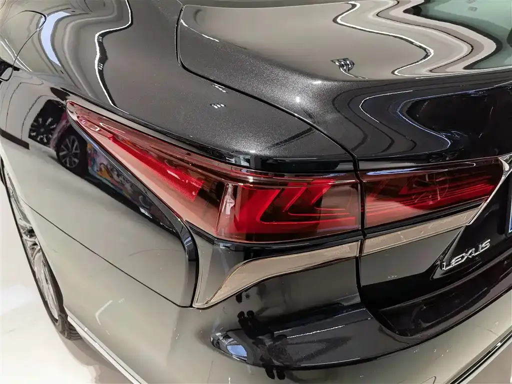 Lexus LS 2023 из CN, фото 6
