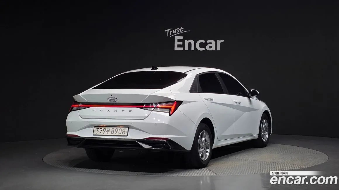 Hyundai AVANTE — фото 2