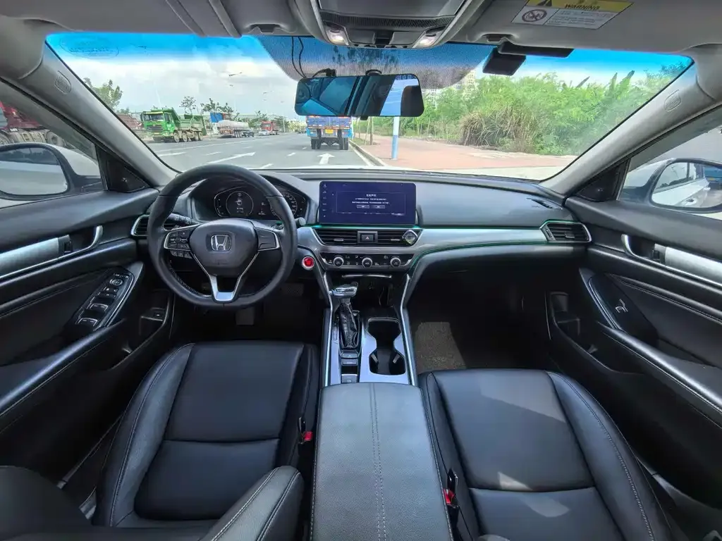 Honda Accord — фото 3