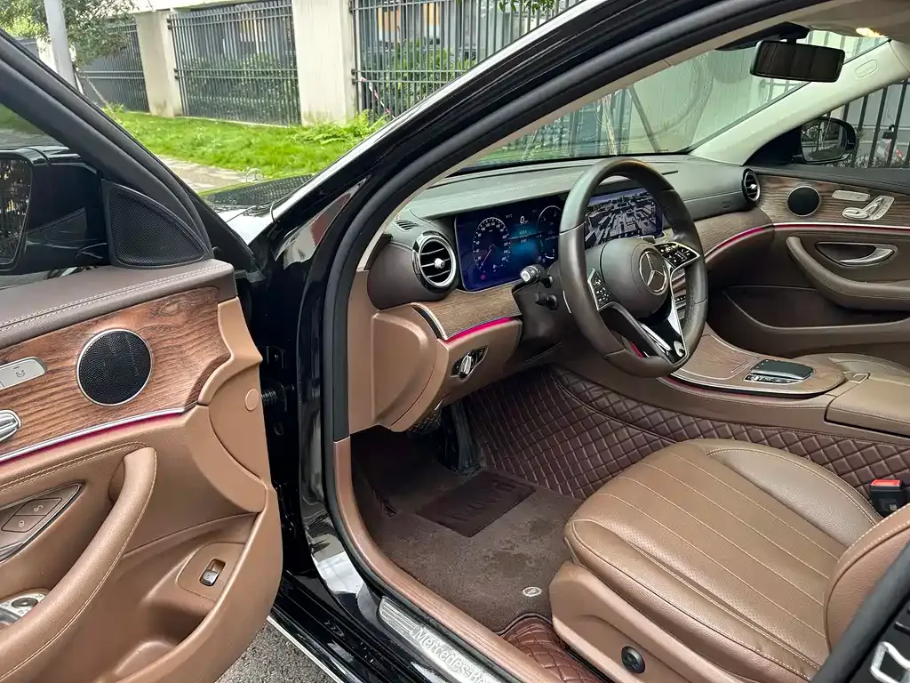 Mercedes-Benz E-Class 2024 из CN, фото 10
