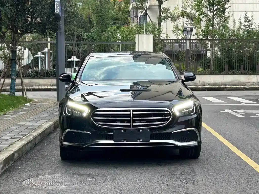 Mercedes-Benz E-Class 2024 из CN, фото 2