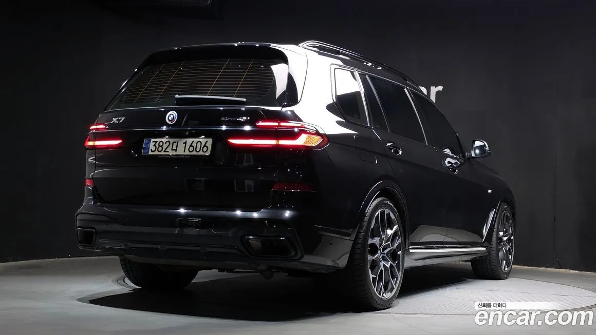BMW X7 — фото 2