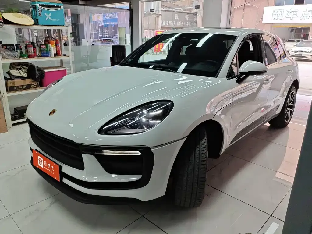 Porsche Macan — фото 1
