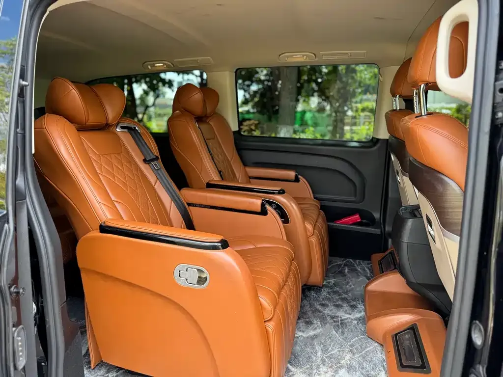 Mercedes-Benz Vito 2023 из CN, фото 10