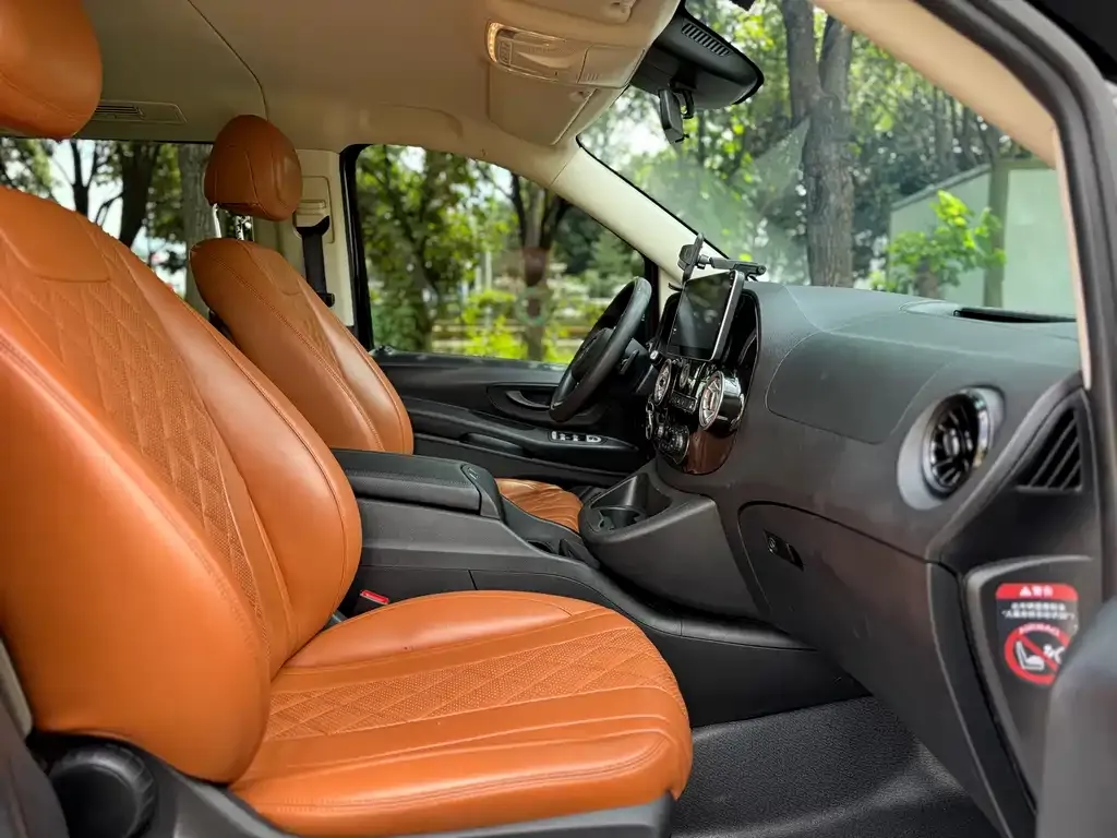 Mercedes-Benz Vito 2023 из CN, фото 8