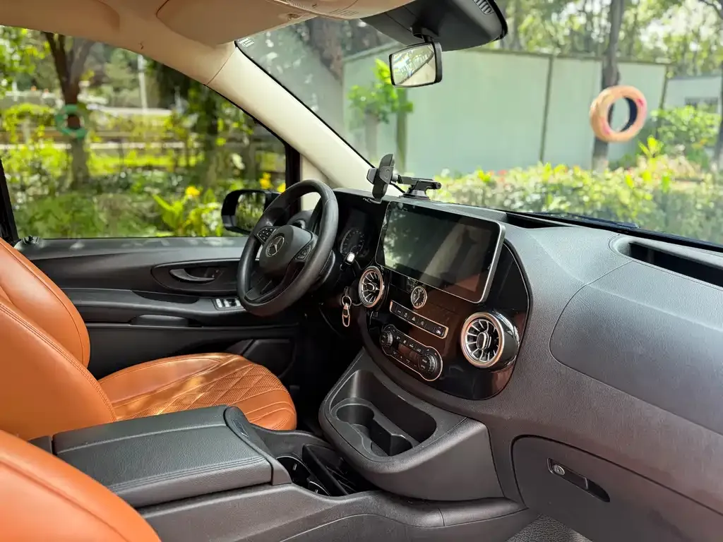 Mercedes-Benz Vito 2023 из CN, фото 9